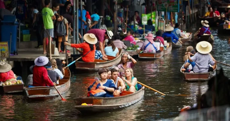 is thailand safe for single female travelers